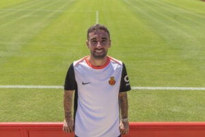 El centrocampista del RCD Mallorca Sergi Darder. EFE/CATI CLADERA