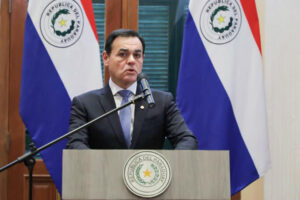 Fotografía cedida que muestra al ministro de Exteriores paraguayo, Rubén Ramírez, hablando en rueda de prensa este 20 de agosto de 2025, en Asunción (Paraguay). EFE/ Ministerio de Relaciones Exteriores
