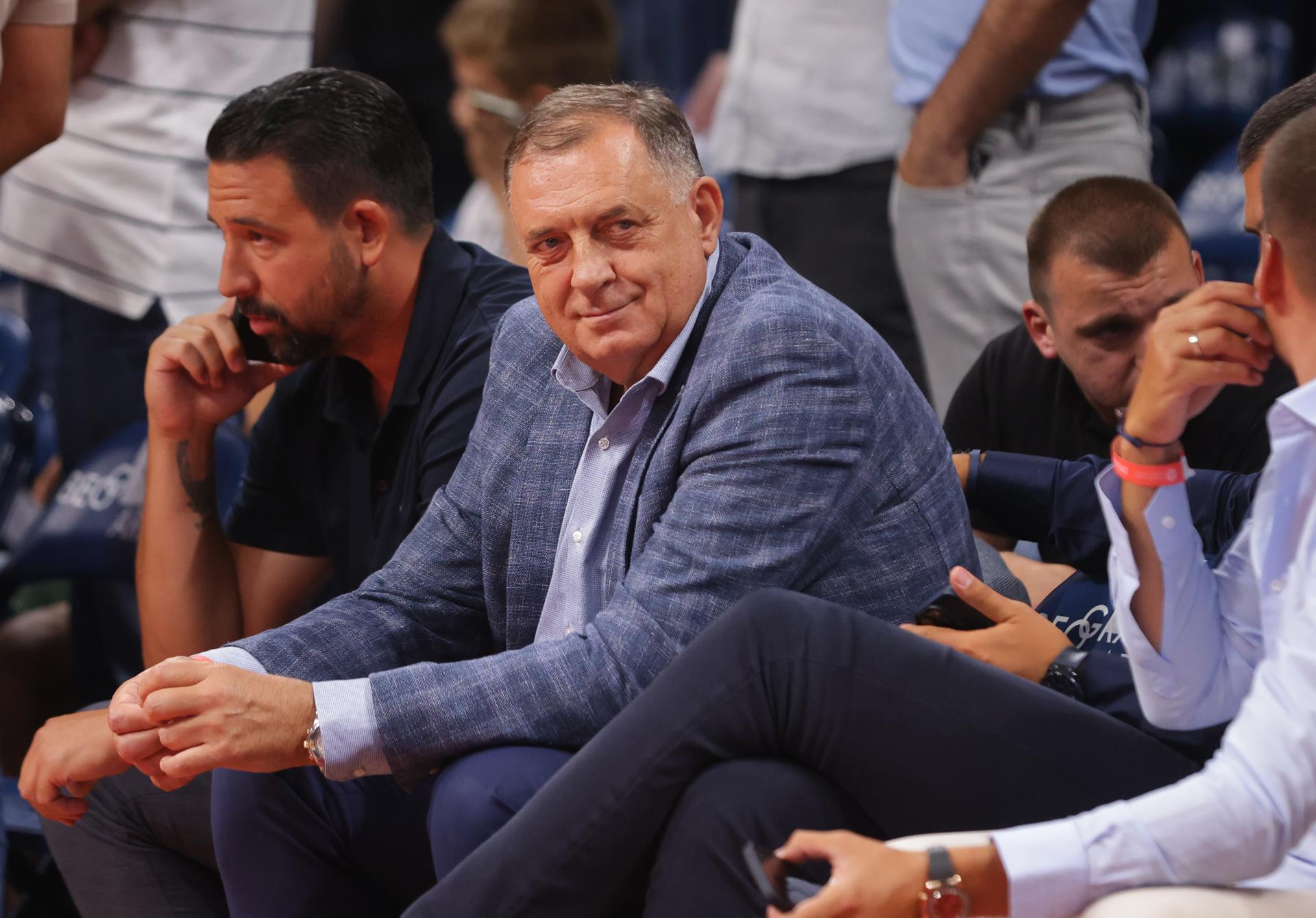 El íder prorruso y secesionista de la República Srpska (RS), de mayoría serbia y una de las dos entidades que componen Bosnia-Herzegovina, Milorad Dodik. EFE/EPA/ANDREJ CUKIC