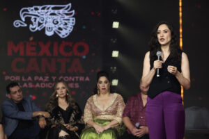 La secretaria de Cultura, Claudia Curiel, habla durante la presentación del concurso 'México Canta' en una rueda de prensa este jueves, en Ciudad de México (México). EFE/José Méndez