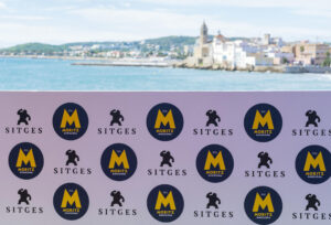 Imagen de archivo del cartel del 57 Festival Internacional de Cine Fantástico de Sitges (2024) con la villa al fondo. EFE/Siu Wu