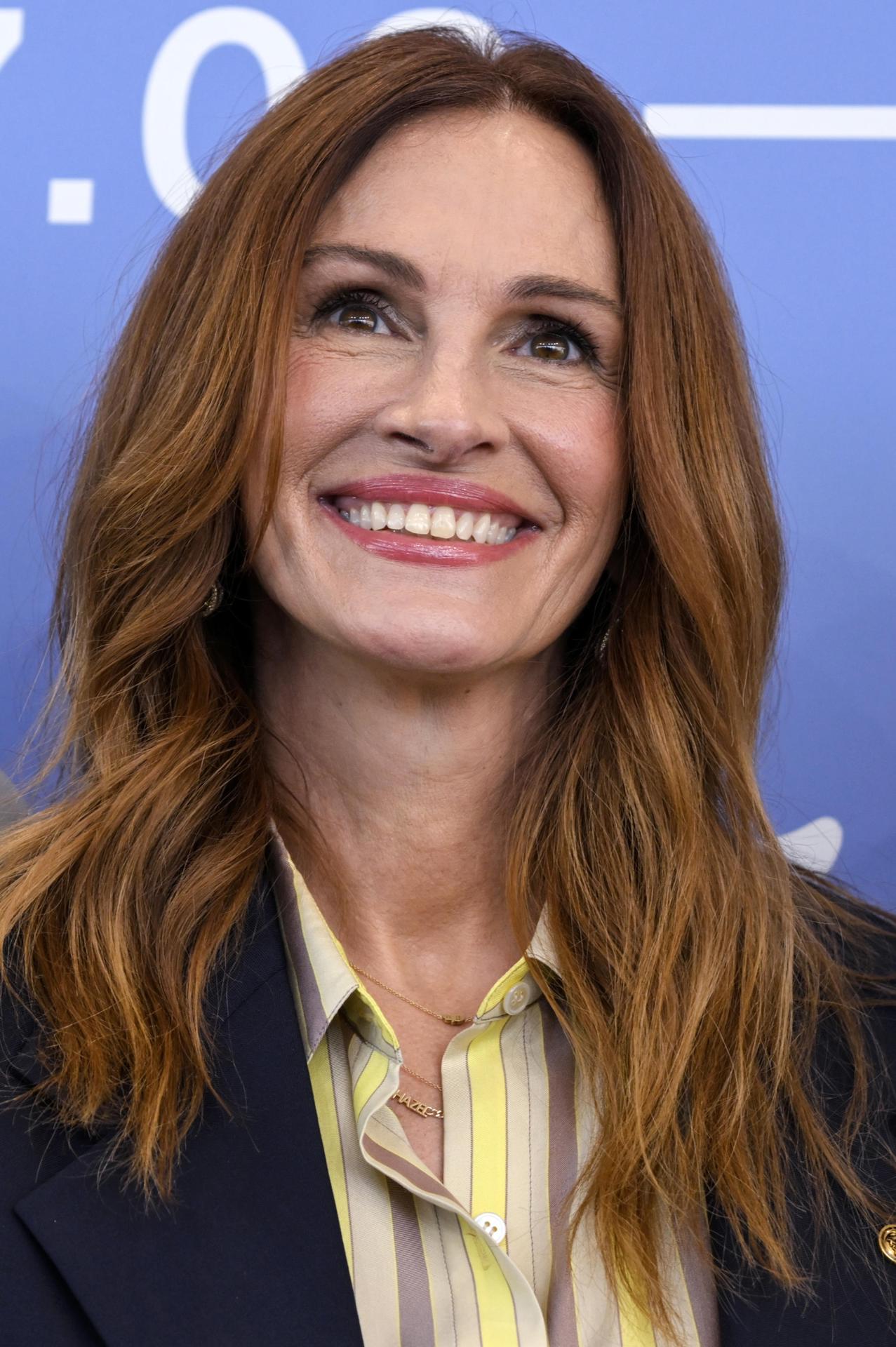 La actriz estadounidense Julia Roberts asiste al photocall de 'After the Hunt' durante el 82º Festival Internacional de Cine de Venecia, en Venecia, Italia, el 29 de agosto de 2025. El festival de cine se celebra del 27 de agosto al 6 de septiembre de 2025. (Cine, Cine, Italia, Venecia) EFE/EPA/RICCARDO ANTIMIANI
