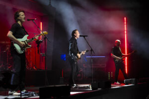 La banda escocesa Franz Ferdinand, ya veterana de la escena underground, visita por primera vez el Festival de Cap Roig, al que llega con un sexto álbum de estudio bajo el brazo, 'The human fear', que capta la esencia musical del grupo. EFE/ David Borrat