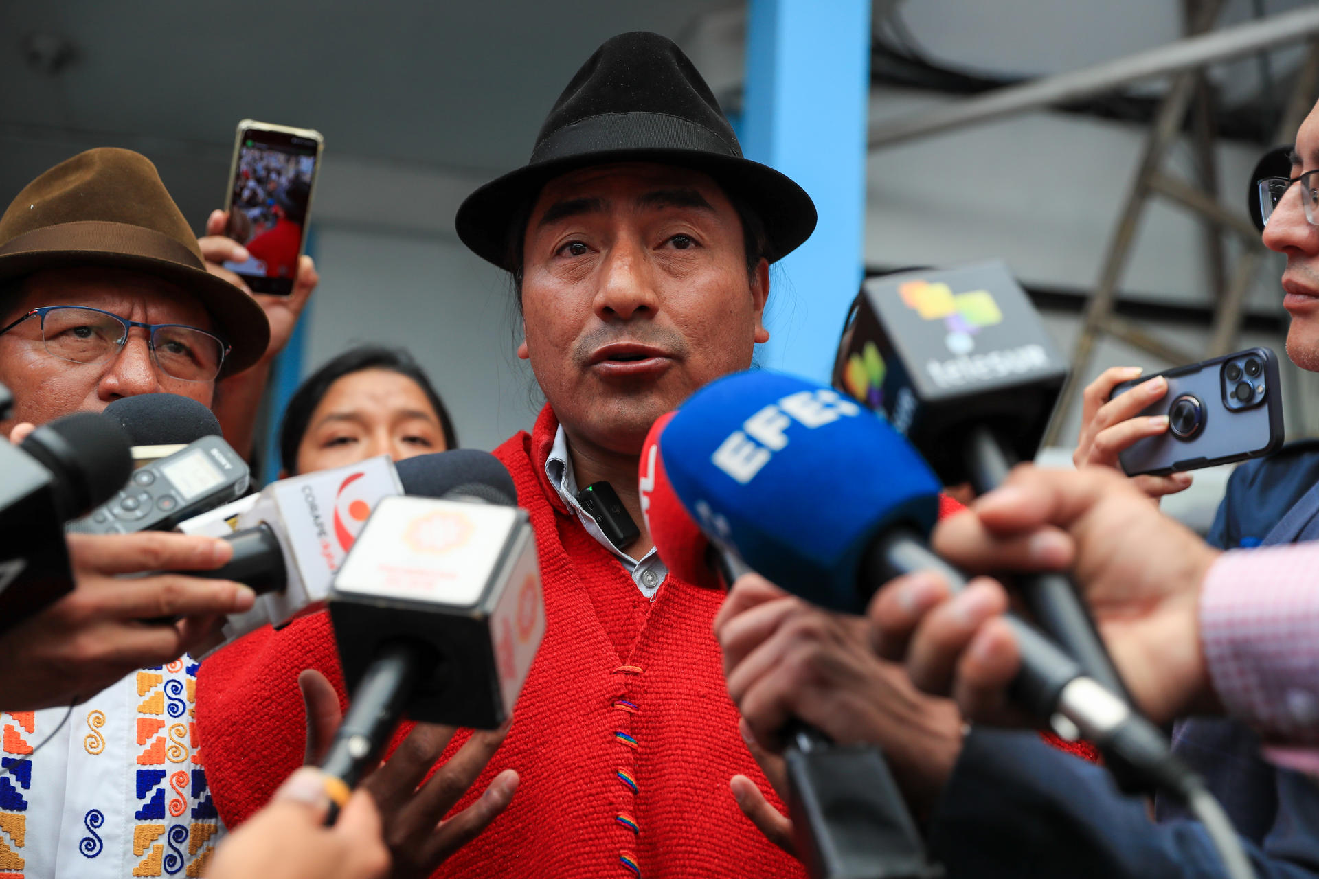 Fotografía de archivo del presidente saliente de la Confederación de Nacionalidades Indígenas del Ecuador (Conaie), Leonidas Iza. EFE/ José Jácome