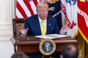 Foto de archivo del presidente de Estados Unidos, Donald Trump.EFE//SHAWN THEW