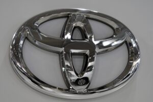 Imagen del logo de la marca Toyota. EPA/FRANCK ROBICHON