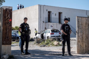 Imagen de archivo de un operativo de la Policía Nacional en Ibiza. EFE/ Sergio G. Cañizares