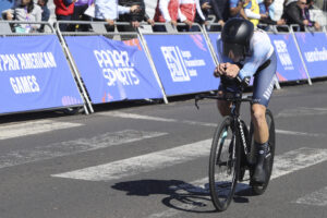 El argentino Mateo Kalejman fue despojado de la medalla de oro en la contrarreloj individual masculina del ciclismo en los II Juegos Panamericanos Junior ASU 2025. EFE/Rodrigo Sepúlveda