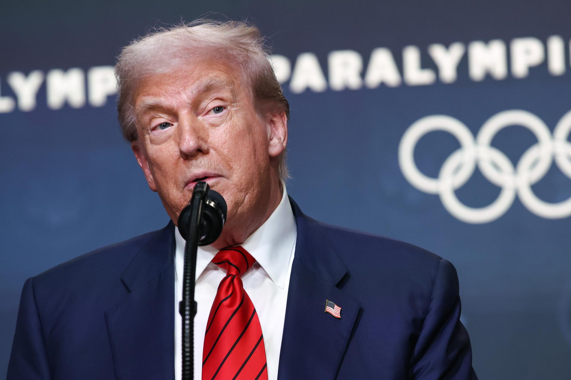 Foto de archivo del presidente de EE.UU., Donald Trump EFE//SAMUEL CORUM 
//////////
Washington (USA), 05/08/2025.- US President Donald Trump speaks before signing an executive order establishing a task force to oversee the Los Angeles 2028 Olympic Games in the South Court Auditorium of the White House, in Washington, DC, USA, 05 August 2025. The task force will assist in coordination between officials with the city of Los Angeles, LA28, and the federal government as they prepare for the 2028 Olympic Games. EFE/EPA/SAMUEL CORUM / POOL