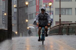 .- Imágenes de este lunes en Kumanoto EFE/EPA/JIJI PRESS JAPAN OUT EDITORIAL USE ONLY/