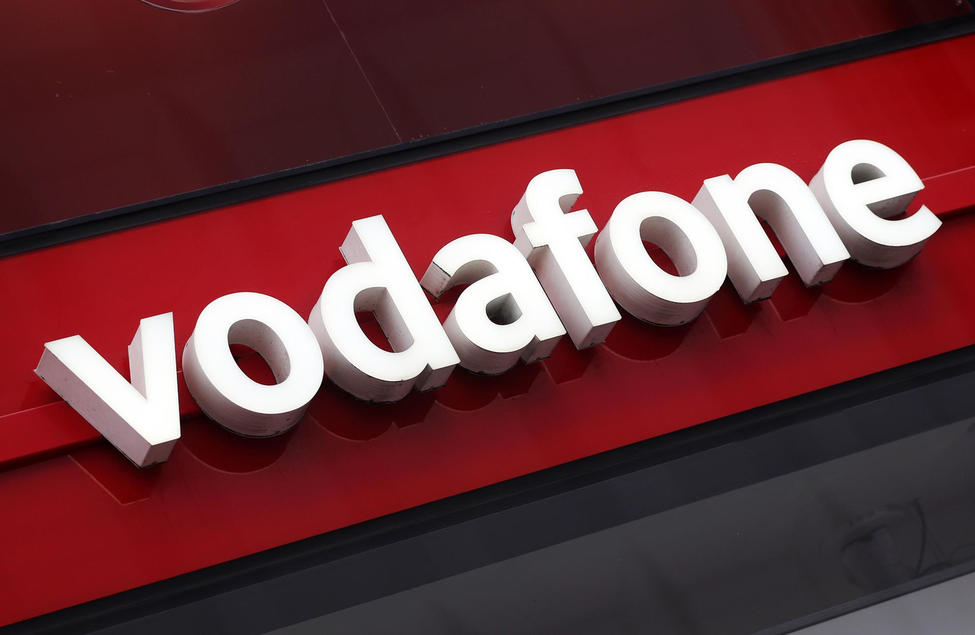 Imagen de archivo del logo de Vodafone. EFE/EPA/ANDY RAIN