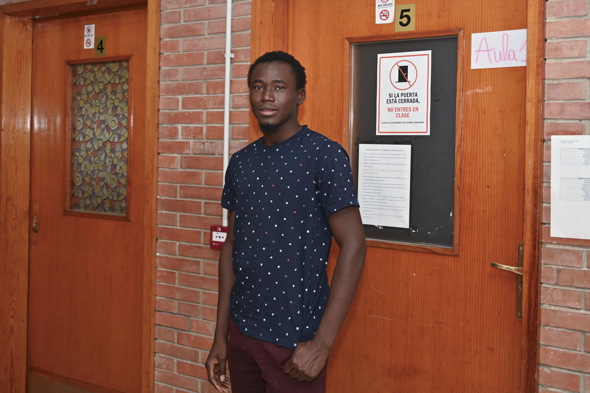 Dibassy Ousmane, refugiado de Mali, ha encontrado trabajo en Renault en Palencia gracias al dispositivo de protección internacional Teranga, gestionado por el Centro Asistencial San Juan de Dios en Palencia. EFE/Almudena Álvarez
