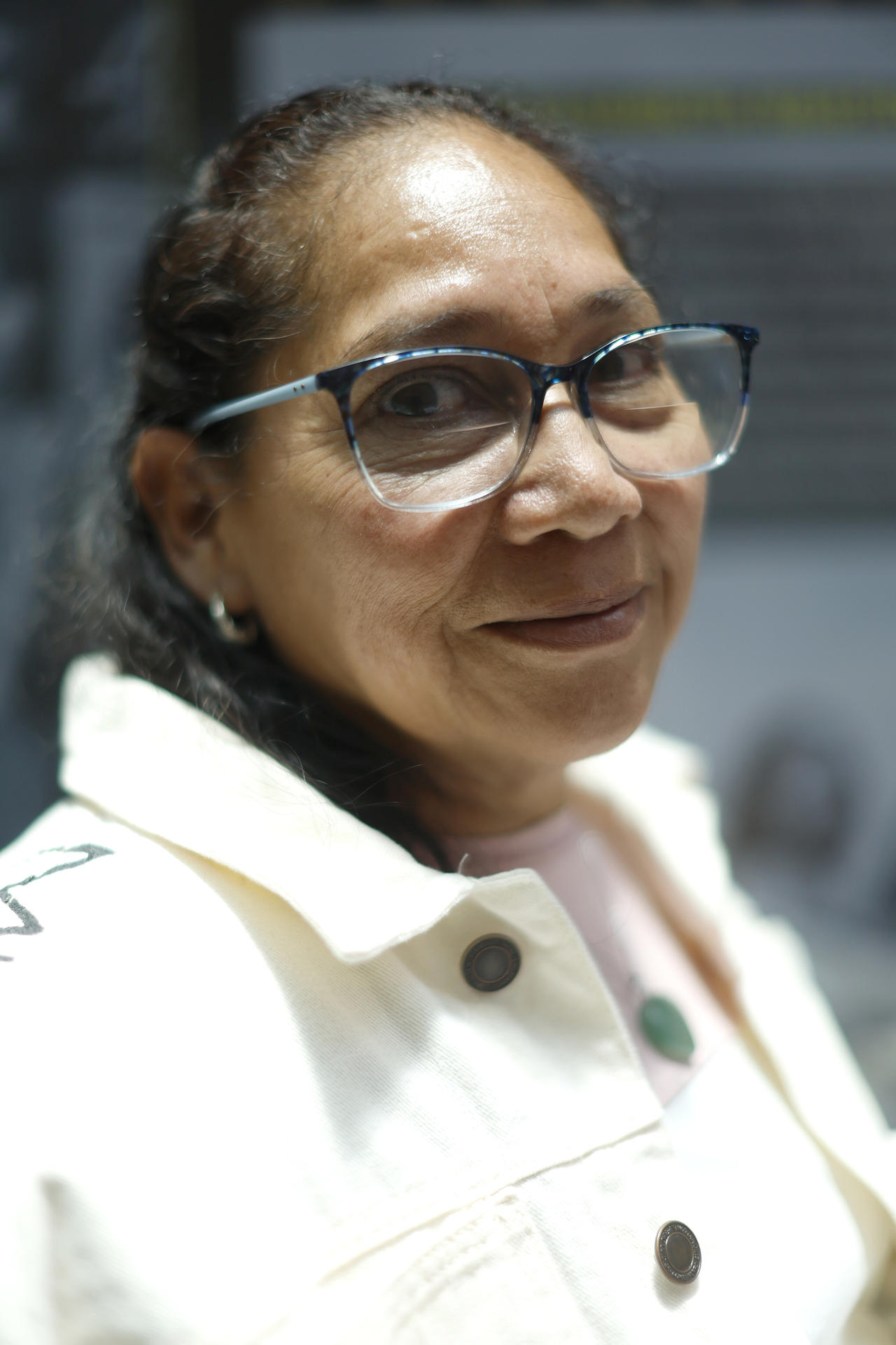 Fotografía del 1 de agosto del 2025 donde se observa a Mary Martínez, una madre buscadora hondureña posando durante una entrevista con EFE, en la Ciudad de México (México). EFE/ Sáshenka Gutiérrez
