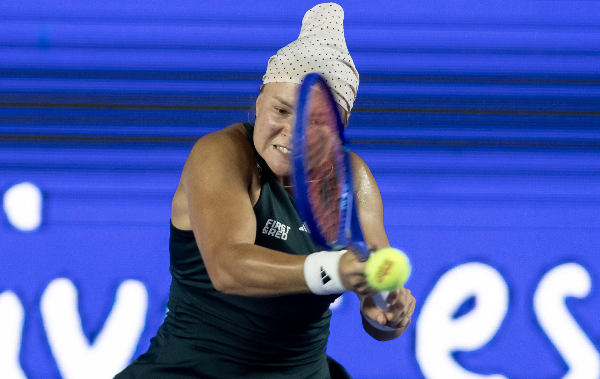 La rusa Diana Shnaider conquistó este sábado el Abierto de Monterrey tras derrotar por 6-3, 4-6 y 6-4 a su compatriota Ekaterina Alexandrova. EFE/Miguel Sierra