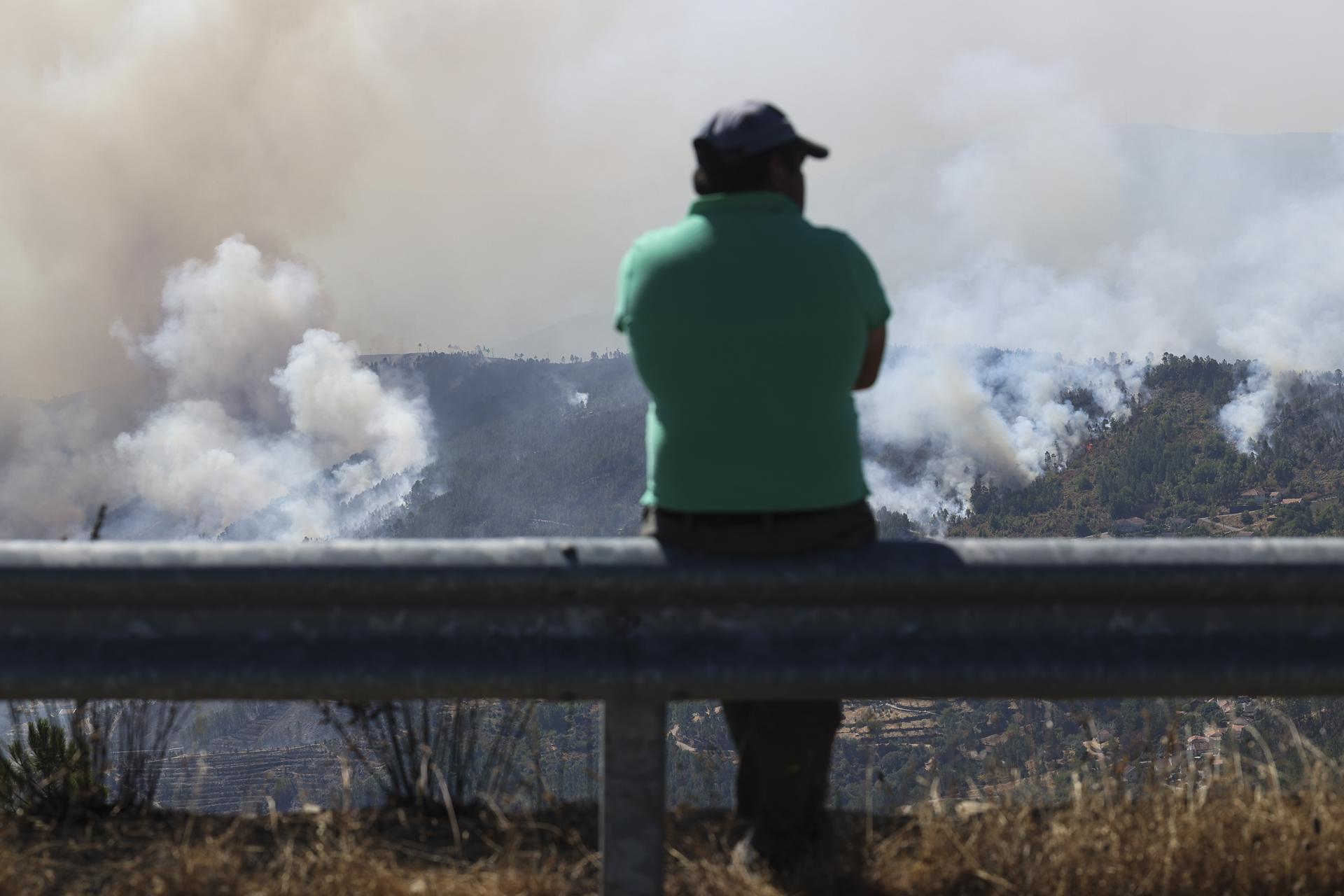 Imagen del incendio en el municipio portugués de Pampilhosa da Serra, la semana pasada. EFE/PAULO NOVAIS