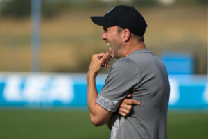El entrenador del Alavés, el argentino Eduardo 'Chacho' Coudet. EFE/ ADRIÁN RUIZ HIERRO