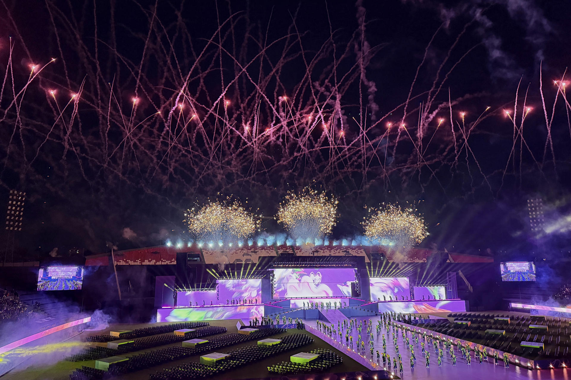 Imagen de la ceremonia de inauguración de los II Juegos Panamericanos Junior ASU 2025 en el estadio Defensores del Chaco en Asunción (Paraguay). EFE/Rodrigo Sepulveda