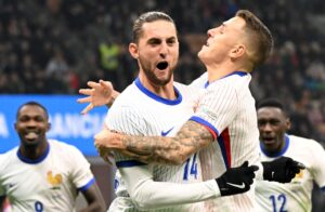 El Olympique de Marsella (OM) ha puesto en su lista de transferibles al medio internacional francés Adrien Rabiot (en la imagen con Francia en 2024. EFE/EPA/DANIEL DAL ZENNARO/Archivo