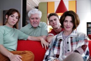 De izquierda a derecha, Victoria Luengo, Pedro Almodóvar, Patrick Criado y Barbara Lenie. EFE/EL DESEO. ////SOLO USO EDITORIAL///
