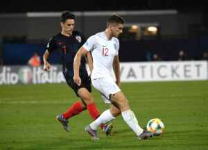 Fotografía de Luca Fanfani, en la que puede verse en una imagen de archivo del 24 de junio de 2019 al futbolista croata Josip Brekalo (d) durante un partido con su selección. EFE