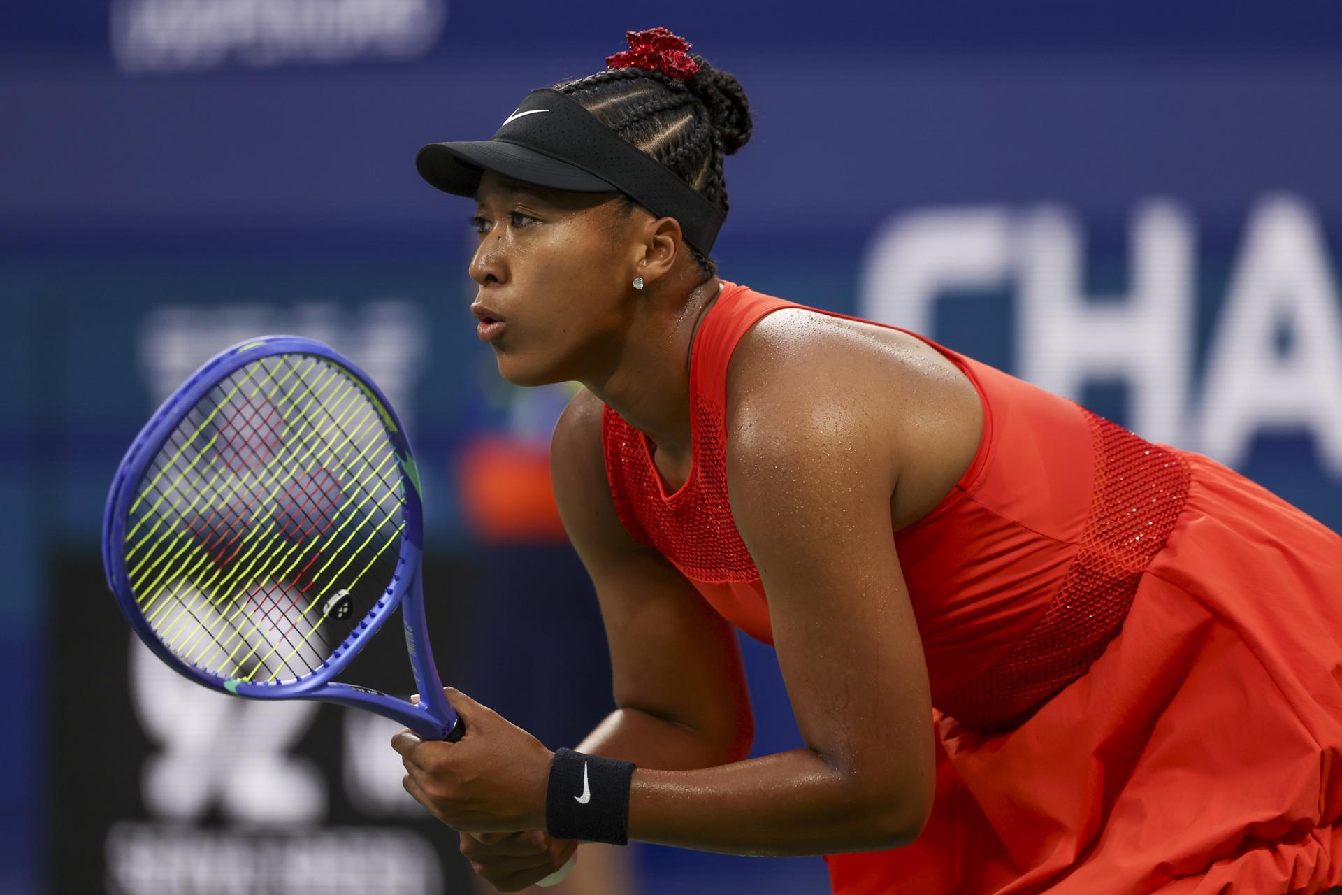 La japonesa Naomi Osaka en acción contra la belga Greet Minnen durante la primera ronda del Abierto de Estados Unidos en Flushing Meadows, Nueva York. EFE/EPA/SARAH YENESEL
//////////
FLUSHING MEADOWS (United States), 26/08/2025.- Naomi Osaka of Japan in action against Greet Minnen of Belgium during the first round of the US Open Tennis Championships at the USTA Billie Jean King National Tennis Center in Flushing Meadows, New York, USA, 26 August 2025. The US Open tournament runs from 24 August through 07 September. (Tenis, Bélgica, Japón, Nueva York) EFE/EPA/SARAH YENESEL