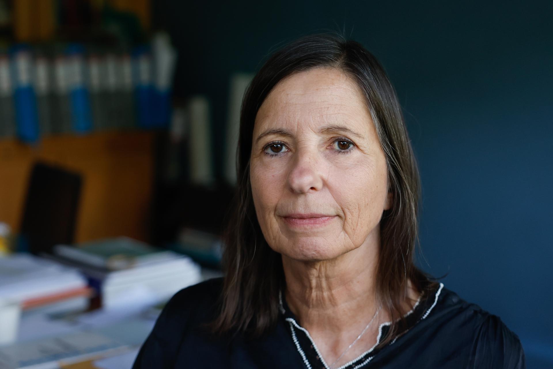 La directora de la Fundación Le Corbusier, Brigitte Bouvier, al posar este lunes, 25 de agosto, durante un entrevista con EFE, en París (Francia). EFE/Mohammed Badra