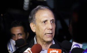 Fotografía de archivo de Álvaro Baltodano Cantarero, antiguo delegado presidencial nicaragüense para las inversiones, al atender a la prensa, en Managua (Nicaragua). EFE/Mario López