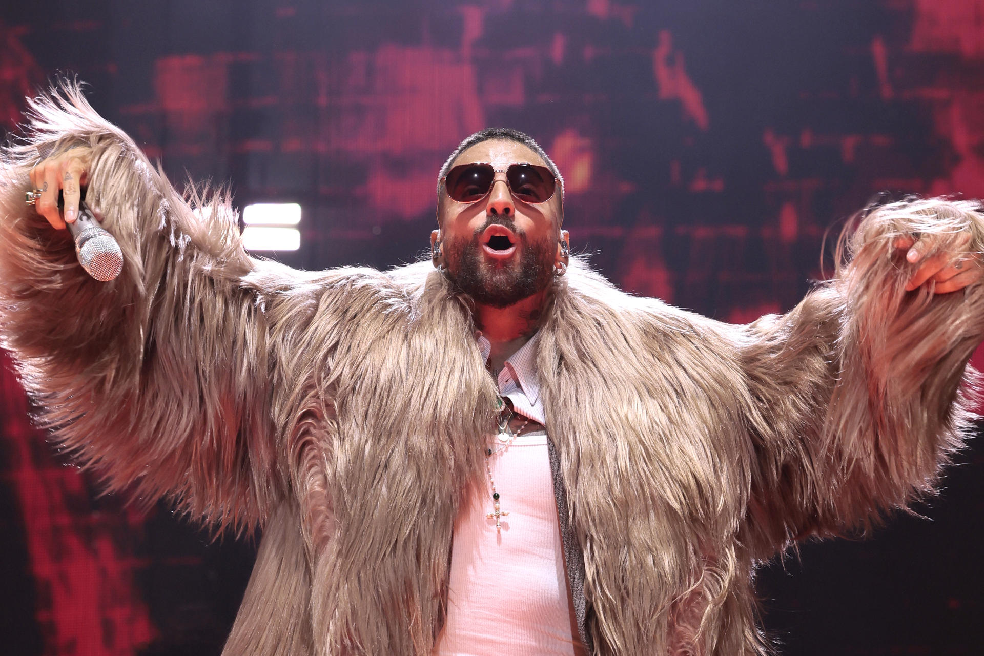 Fotografía del cantante colombiano Maluma. EFE/José Méndez