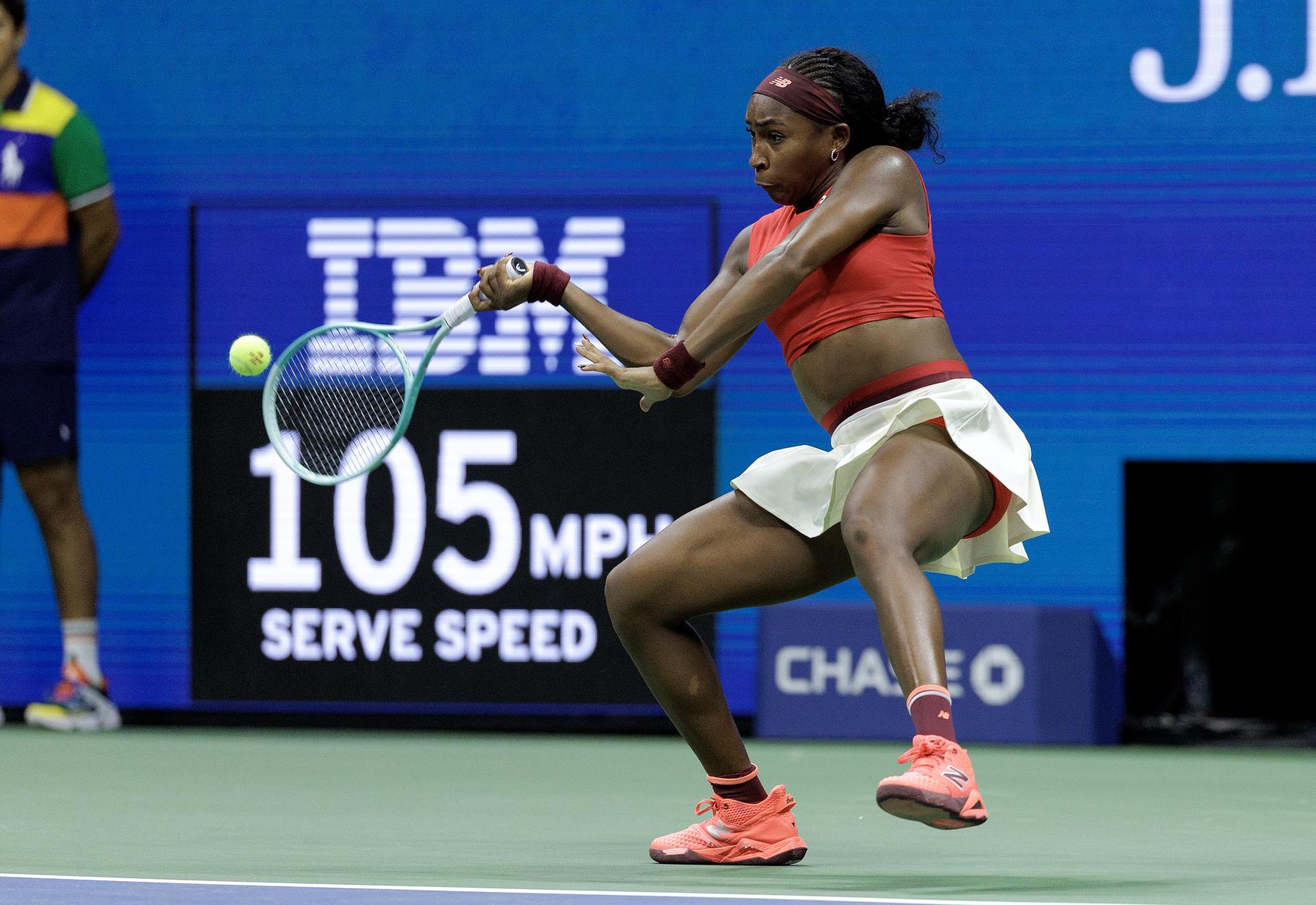 La estadounidense Coco Gauff avanzó este jueves a la tercera ronda del Abierto de Estados Unidos. EFE/EPA/CRISTOBAL HERRERA ULASHKEVICH