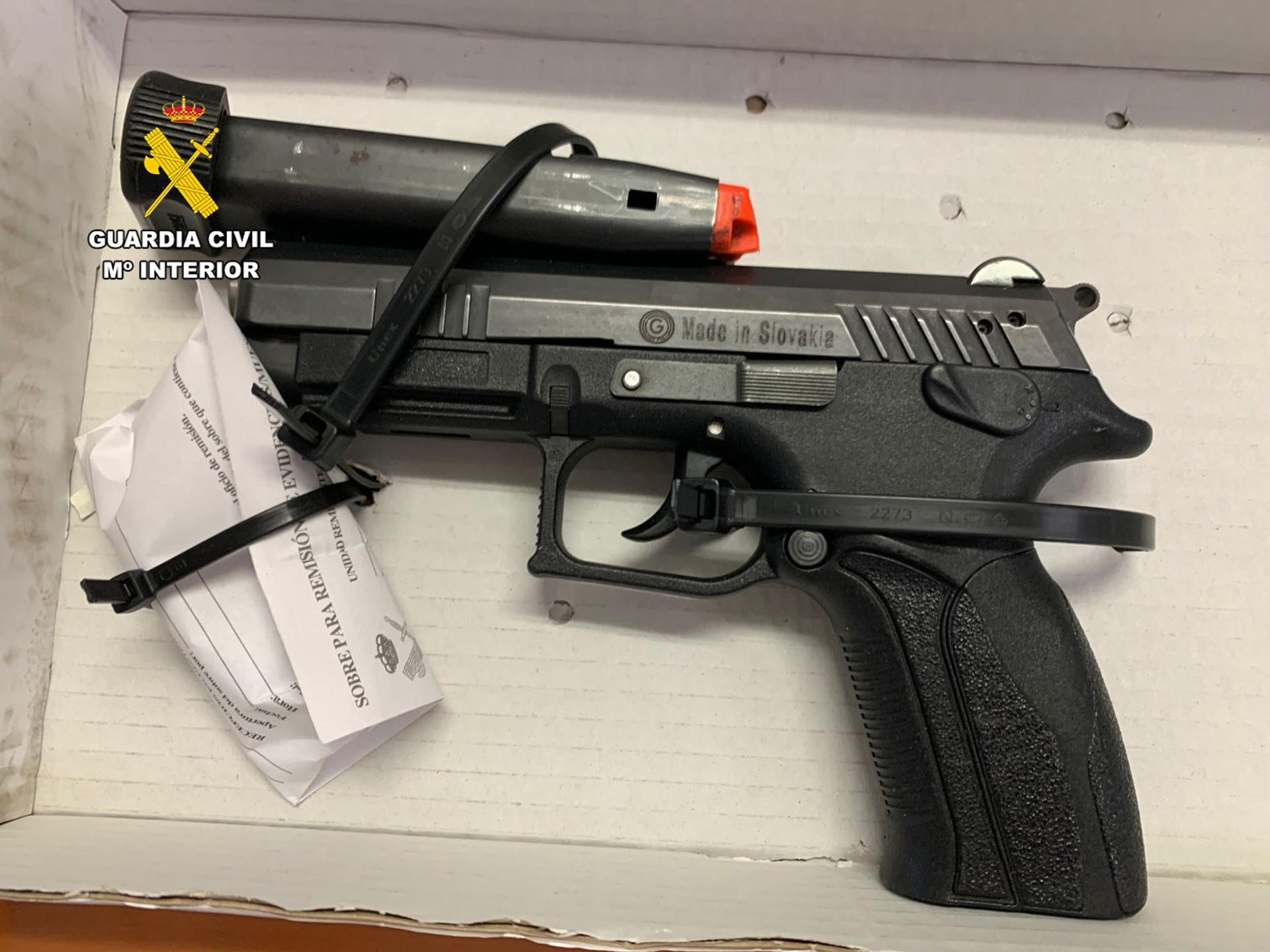 El asesinato de un joven de 21 años a tiros en una zona céntrica de Torrevieja (Alicante) el pasado domingo podría guardar relación con un ajuste de cuentas entre dos grupos mafiosos turcos, según los investigadores. EFE/Guardia Civil***SOLO USO EDITORIAL/SOLO DISPONIBLE PARA ILUSTRAR LA NOTICIA QUE ACOMPAÑA (CRÉDITO OBLIGATORIO)***