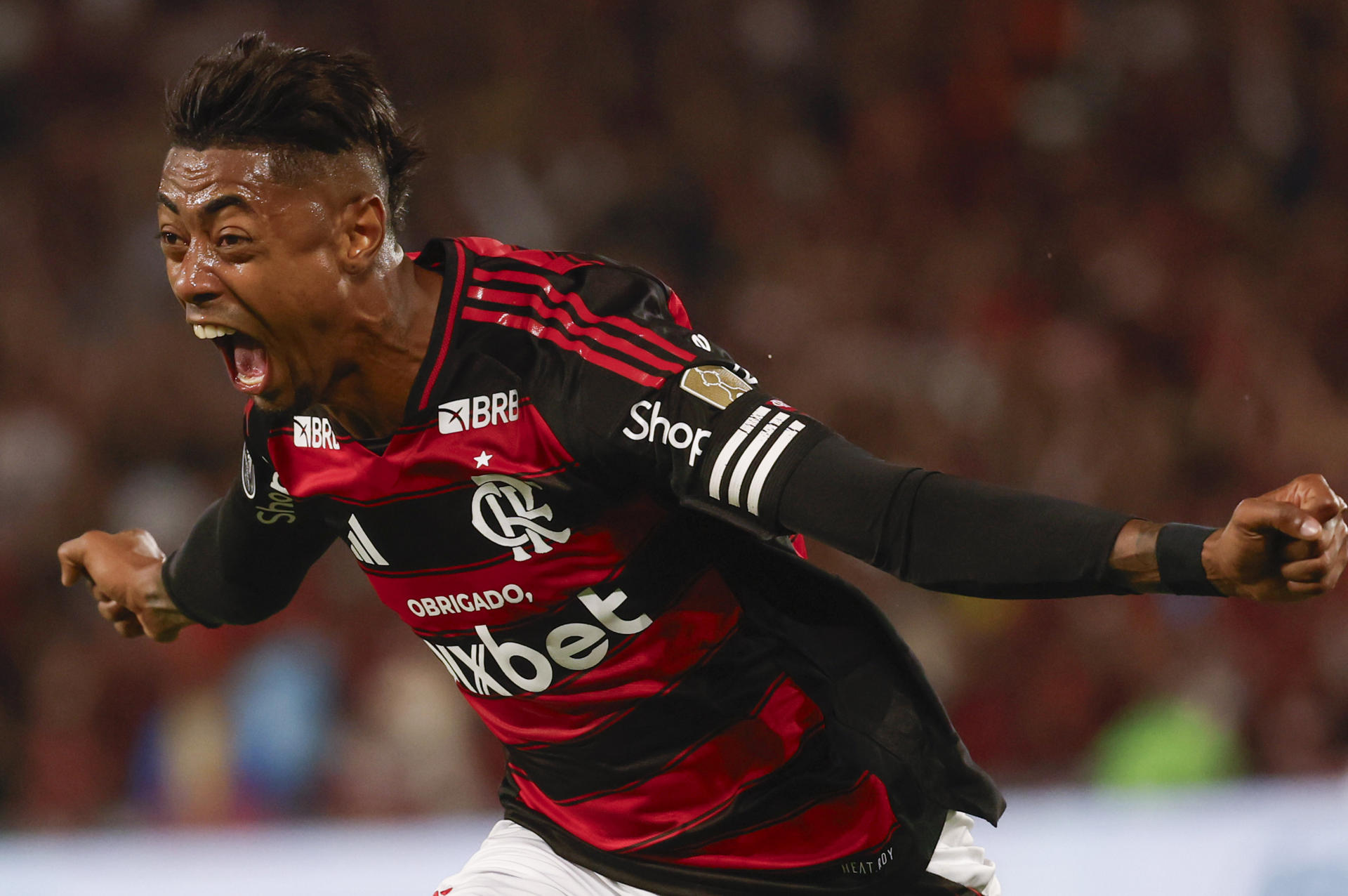 Bruno Henrique de Flamengo celebra su gol durante un partido de octavos de final de la Copa Libertadores. EFE/ Antonio Lacerda
