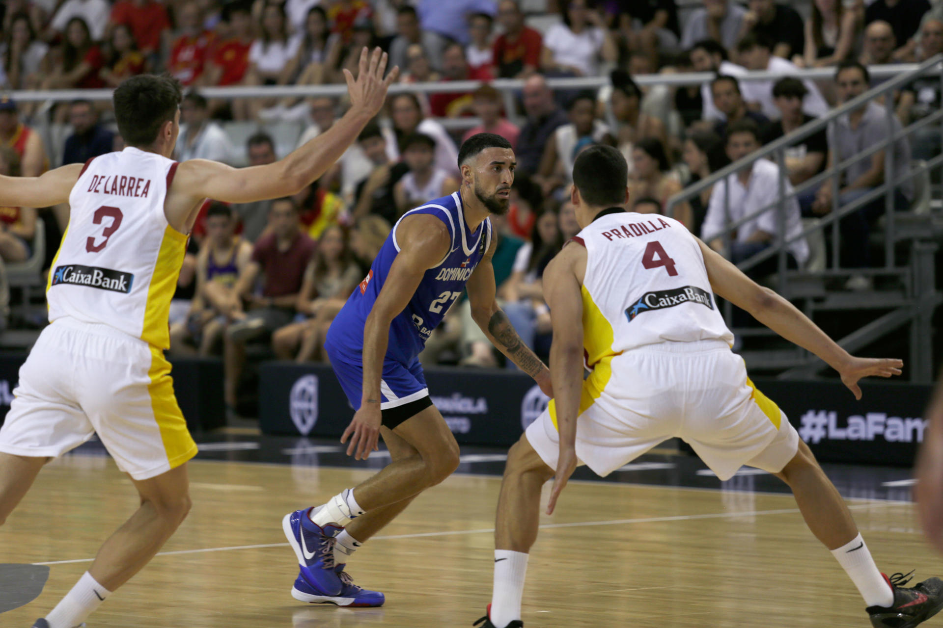 Fotografía de José Pedro Martínez, en la que puede verse en una imagen de archivo del 28 de junio de 2024 al base dominicano Chris Duarte, en un amistoso frente a la selección española. EFE