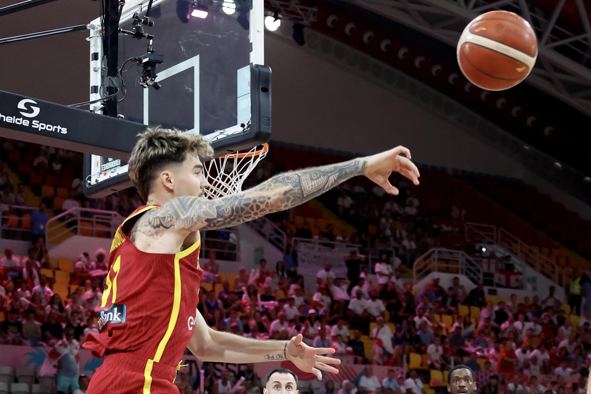 El español Juancho Hernangomez, durante el partido ante Georgia correspondiente a la primera jornada del Eurobasket. EFE/EPA/GEORGI LICOVSKI