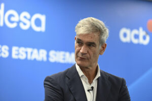 El presidente de la Asociación de Clubes de Baloncesto (ACB), Antonio Martín. EFE/Fernando Villar