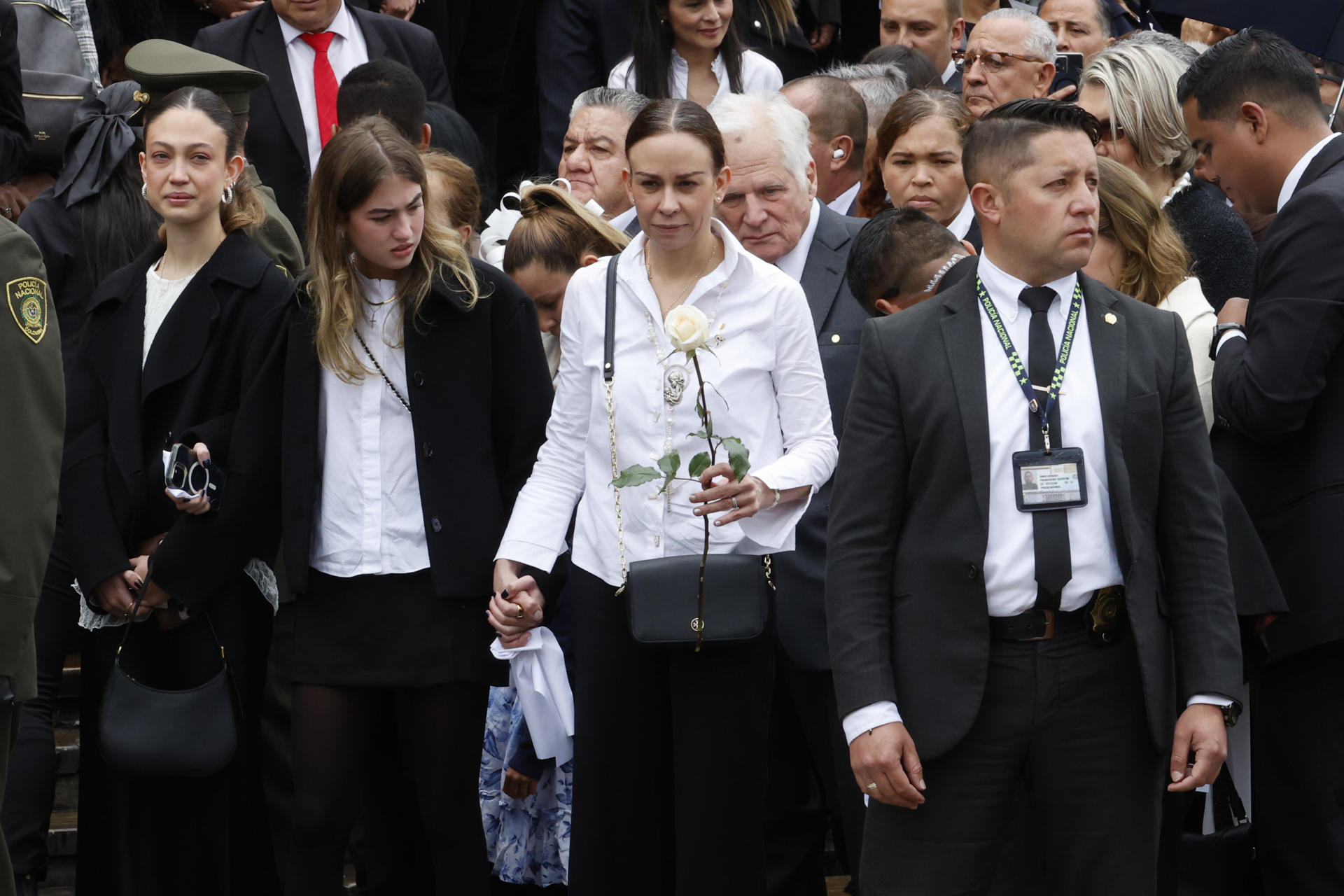Fotografía de archivo de la esposa del fallecido senador y precandidato presidencial Miguel Uribe Turbay, Claudia Tarazona. EFE/ Mauricio Dueñas Castañeda
