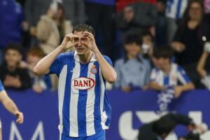 El defensa albanés del Espanyol Marash Kumbulla en foto de archivo de Alberto Estévez . EFE