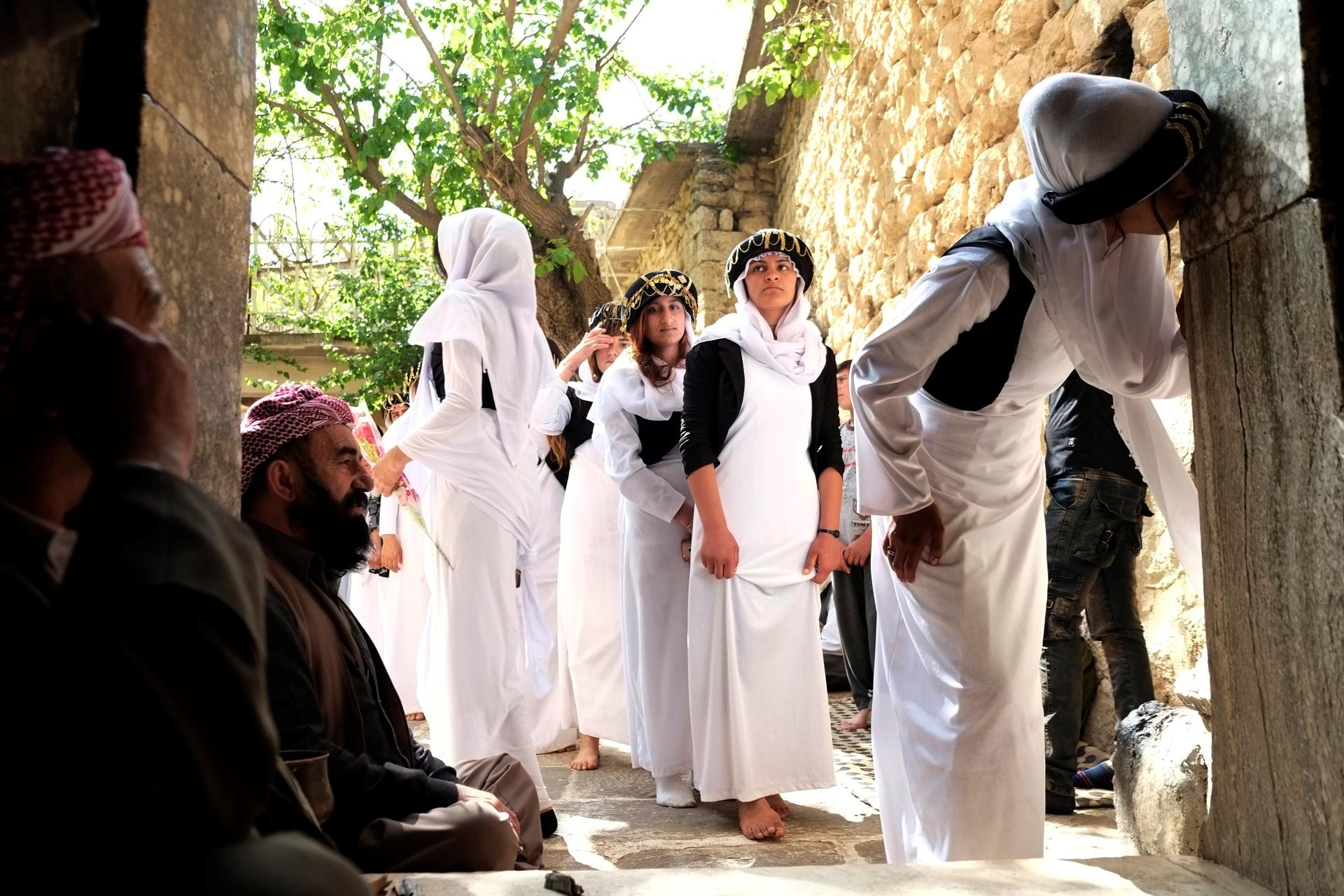 Imagen de archivo de jóvenes de la minoría yazidí que fueron usadas como esclavas sexuales por el Estado Islámico. EFE/ Gailan Haji