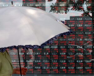 Imagen de archivo de una ventanilla del indicador Nikkei en el centro de Tokio. EPA/ANDY RAIN