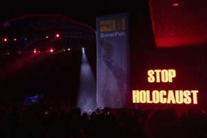 Imagen de archivo de un mensaje a favor de Palestina en la última jornada del Sónar. EFE/Marta Pérez