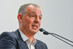 El director nacional de Educación, Gabriel Quirici, habla en la presentación de actividades de la Comisión del proceso de creación de la República Oriental del Uruguay este miércoles, en el Museo Histórico Nacional en Montevideo (Uruguay). EFE/ Federico Gutierrez