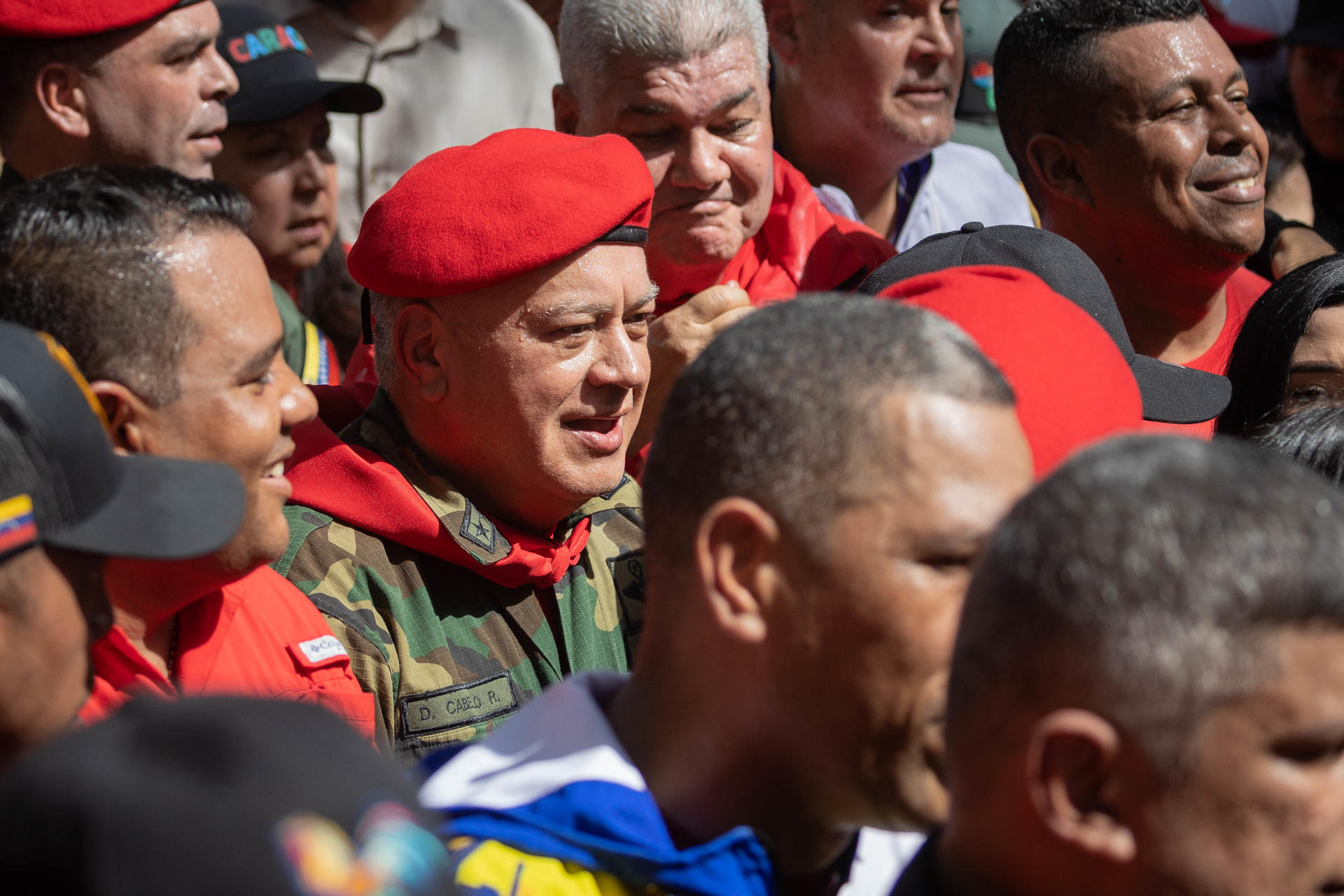 El titular de Interior de Venezuela, Diosdado Cabello (c). EFE/ Rayner Peña R