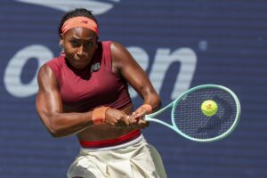 La estadounidense Coco Gauff se clasificó para los octavos de final en el Abierto de Estados Unidos. EFE/EPA/SARAH YENESEL