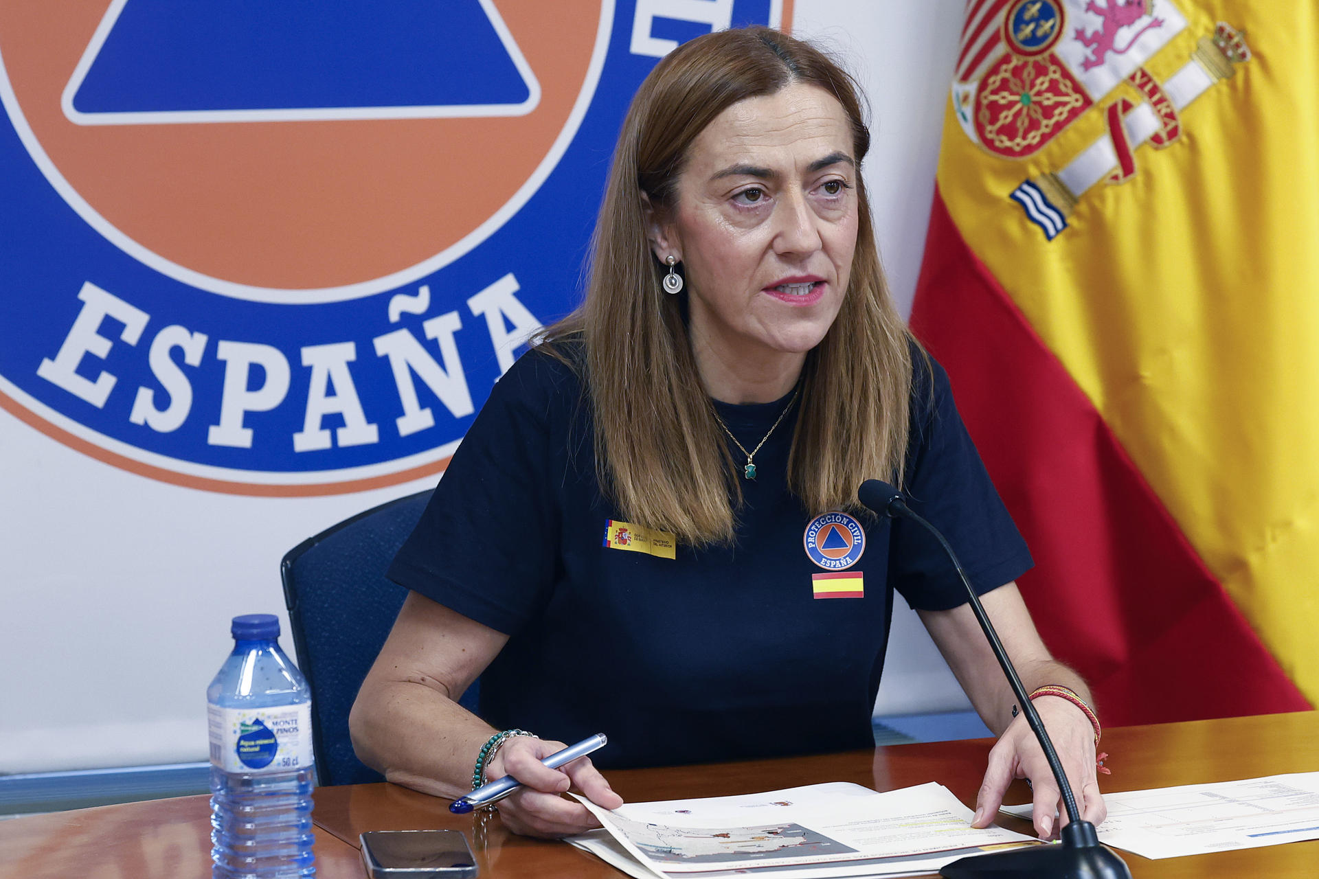 La directora general de Protección Civil, Virginia Barcones, comparece este jueves en Madrid tras la reunión del Cecod para informar sobre los incendios activos en España. EFE/J.P. Gandul