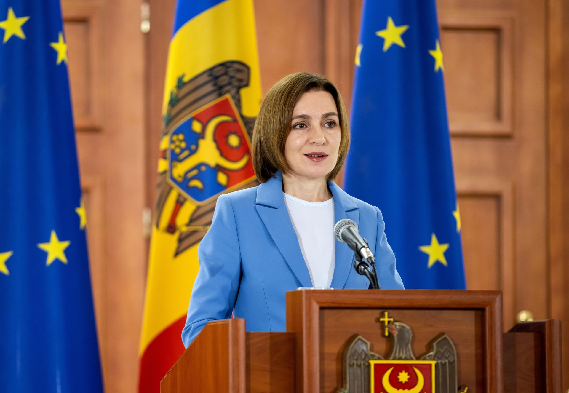 La presidenta moldava, Maia Sandu, este lunes en una rueda de prensa en Chisinau. EFE/EPA/DUMITRU DORU
