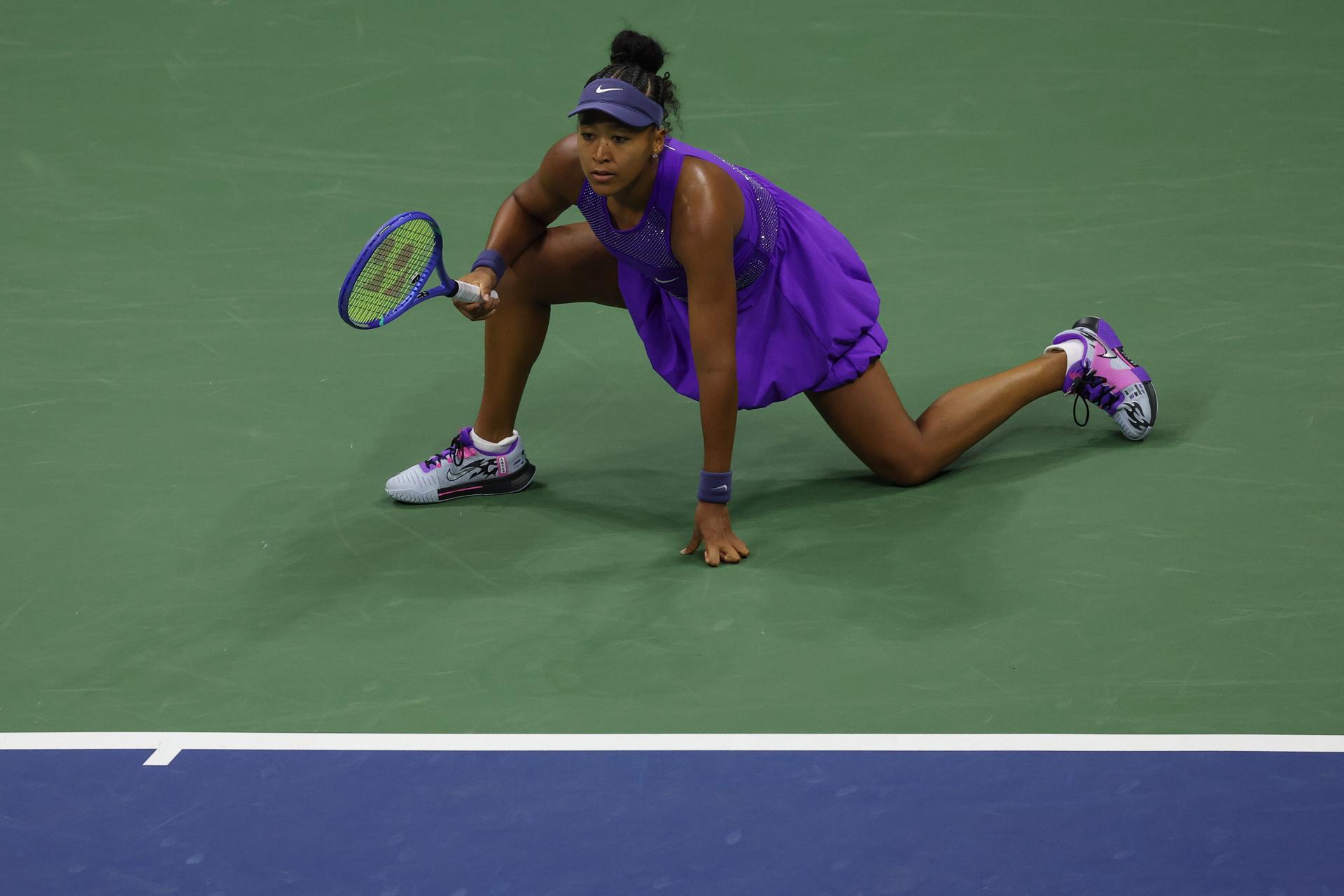 La japonesa Naomi Osaka se despidió este jueves del Abierto de Estados Unidos al caer en semifinales con la estadounidense Amanda Anisimova, quien jugará por el título con la bielorrusa Aryna Sabalenka. EFE/EPA/CRISTOBAL HERRERA-ULASHKEVICH