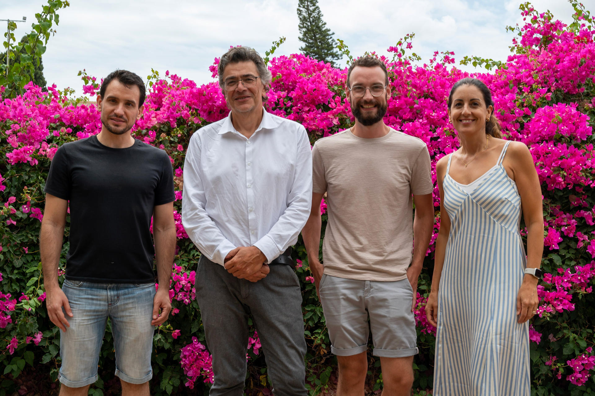 Investigadores del Instituto de Neurociencias, en la imagen, han identificado dos enzimas que colaboran para evitar que las neuronas activen genes inadecuados, lo que garantiza su correcto funcionamiento, un hallazgo que abre nuevas vías para comprender el origen de trastornos neurológicos asociados a mutaciones en estos genes, como la discapacidad intelectual. Las neuronas son células altamente especializadas y su correcto funcionamiento depende de que conserven su identidad a lo largo de toda la vida. -EFE/Instituto de Neurociencias ***SOLO USO EDITORIAL/SOLO DISPONIBLE PARA ILUSTRAR LA NOTICIA QUE ACOMPAÑA (CRÉDITO OBLIGATORIO)***