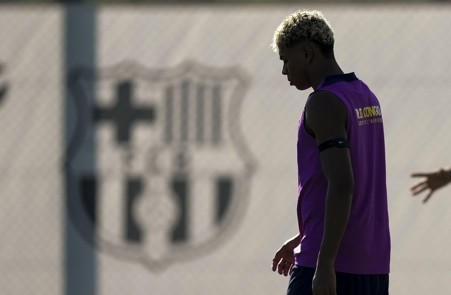 Foto de archivo del Lamine Yamal durante un entrenamiento del primer equipo del FC Barcelona en la Ciudad Deportiva Joan Gamper. EFE/Enric Fontcuberta.