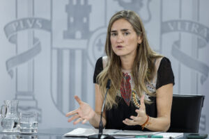 Sara Aagesen, vicepresidenta tercera y ministra para la Transición Ecológica y el Reto Demográfico, durante la rueda de prensa posterior al Consejo de Ministros, este martes en Madrid.-EFE/ Chema Moya