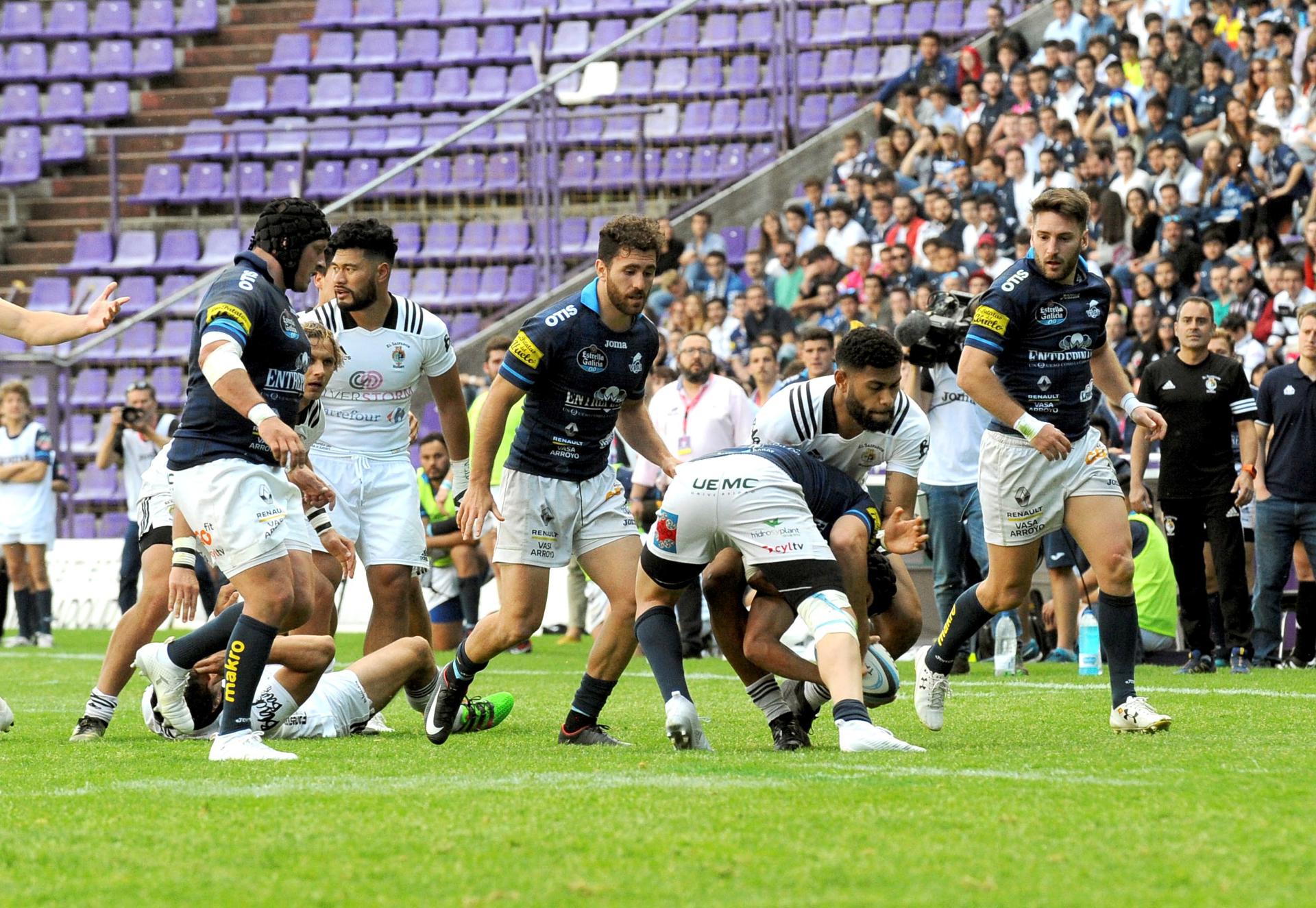 Un momento de la final de la liga de rugby 2018 que disputaron el VRAC y El Salvador en el estadio José Zorrilla de Valladolid, recinto que acogerá en 2026 una de las rondas finales de las Series Mundiales de rugby 7. EFE / R. Garcia.