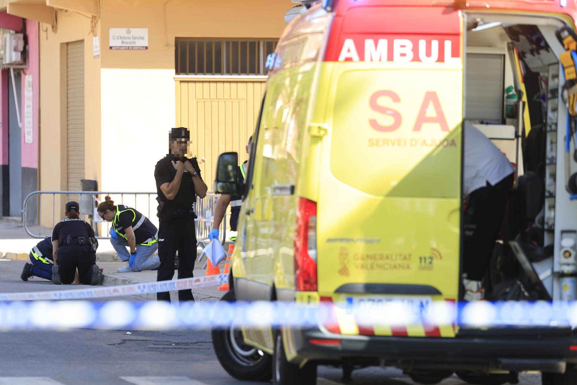 Policías en el lugar del suceso. EFE/ Kai Forsterling